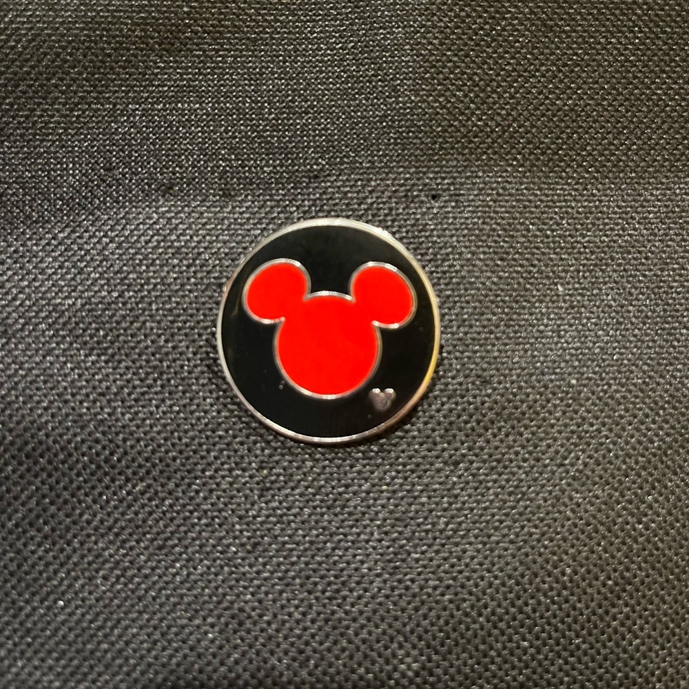 Disney pin